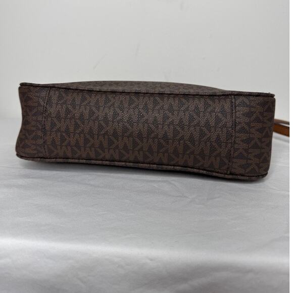 Michael Kors Purse Jet Set Travel Large Messenger Bag NWT - Picture 3 of 5